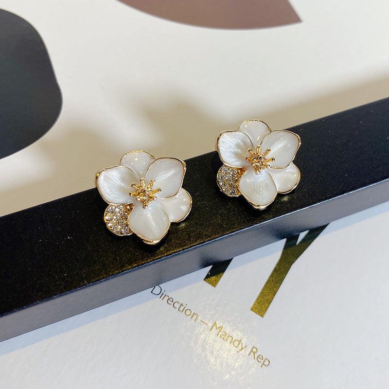 Wholesale S925 silver needle leaf rose small fresh flower earrings